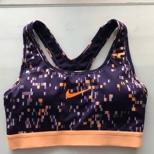 brand new nike sports bra